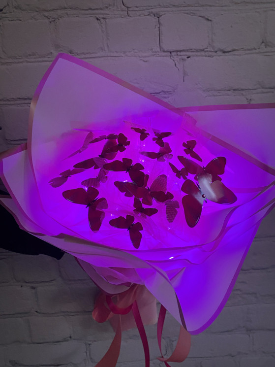 Светящийся букет с бабочками, розовый - в магазине «ШарикClub»
