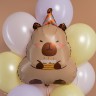 Шар (27''/69 см) Фигура, Капибара с тортиком - в магазине «ШарикClub»